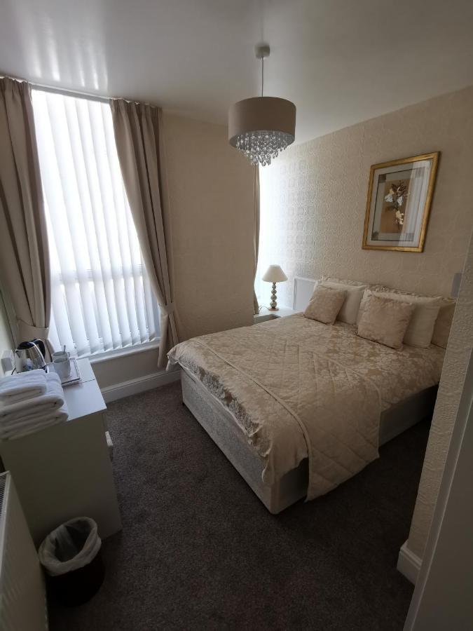 The Stafford Panzió Blackpool Kültér fotó